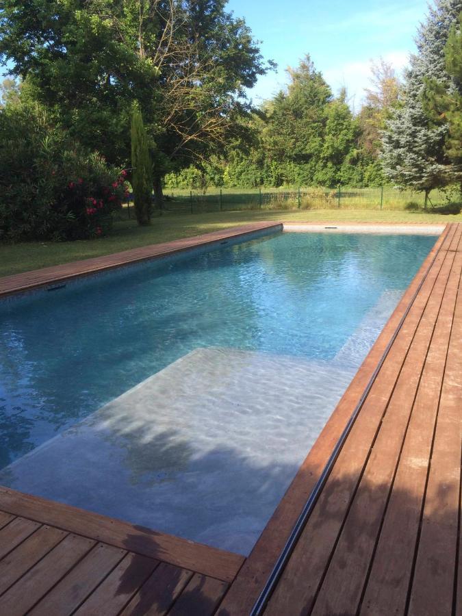 Montjoia Bed & Breakfast Le Thor Exterior photo