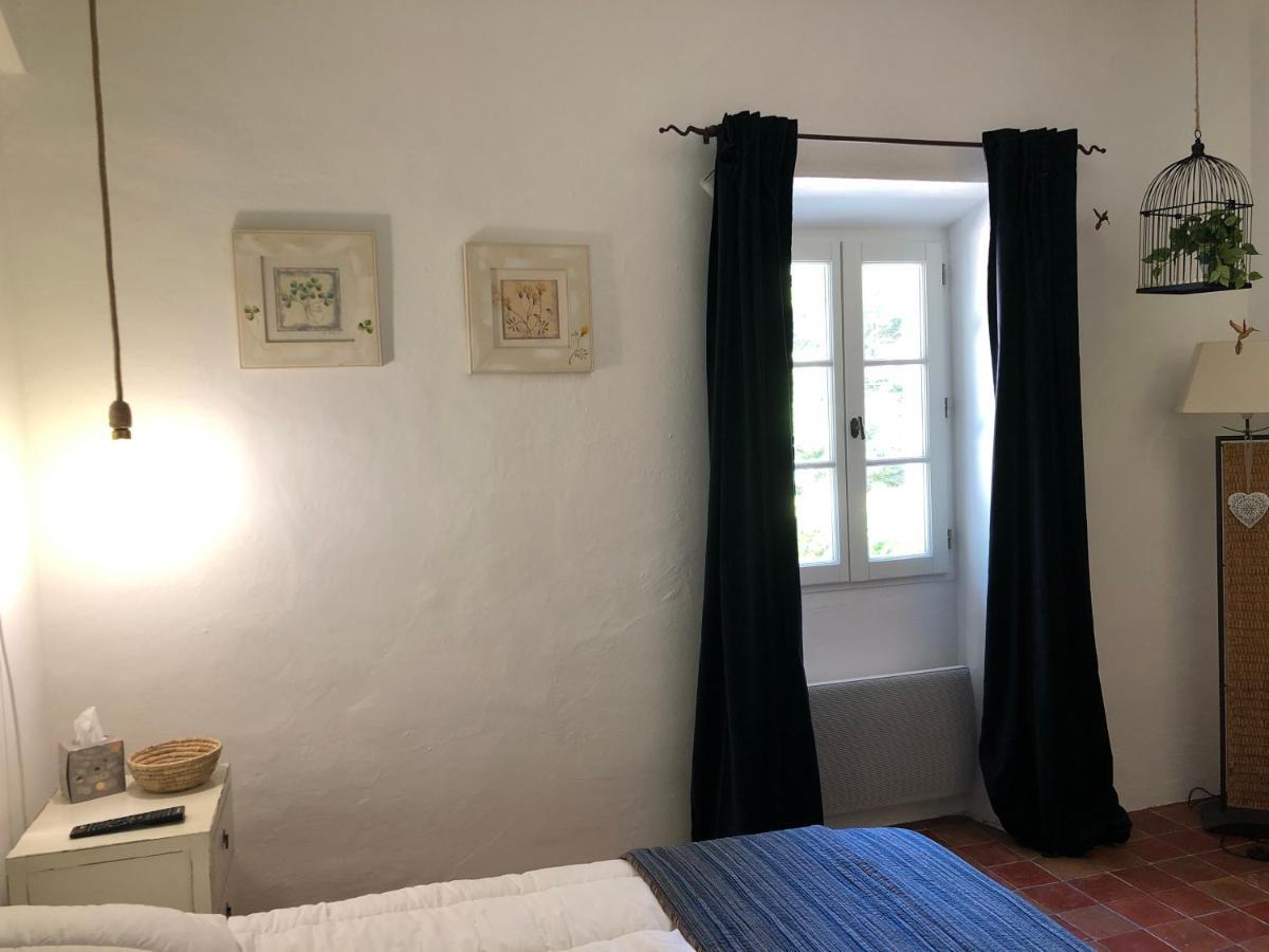 Montjoia Bed & Breakfast Le Thor Exterior photo