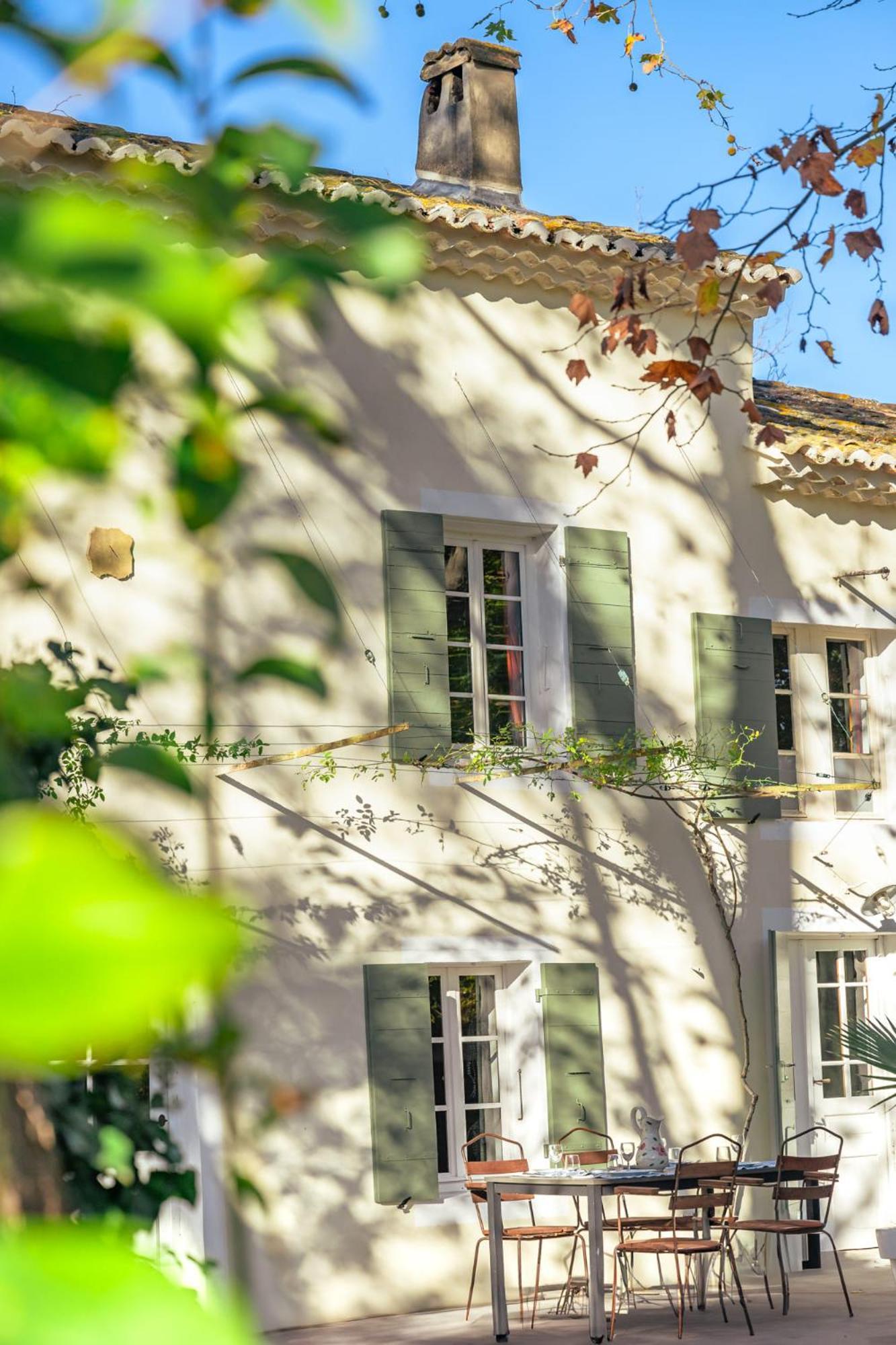 Montjoia Bed & Breakfast Le Thor Exterior photo